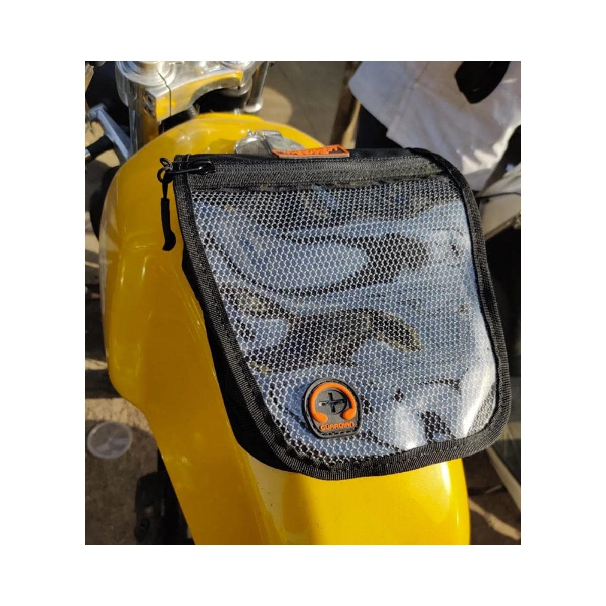 Wolverine Magnetic Tank Pouch with Rain Cover and Sling Strap - OutdoorTravelGear.com